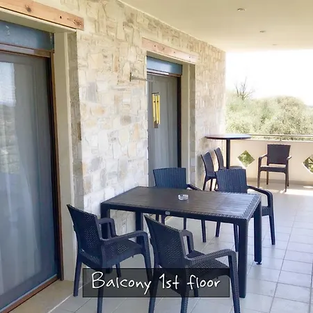 Traditional Private بيت للعطل