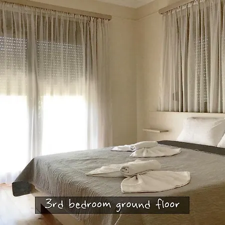 Traditional Private Case de vacanță