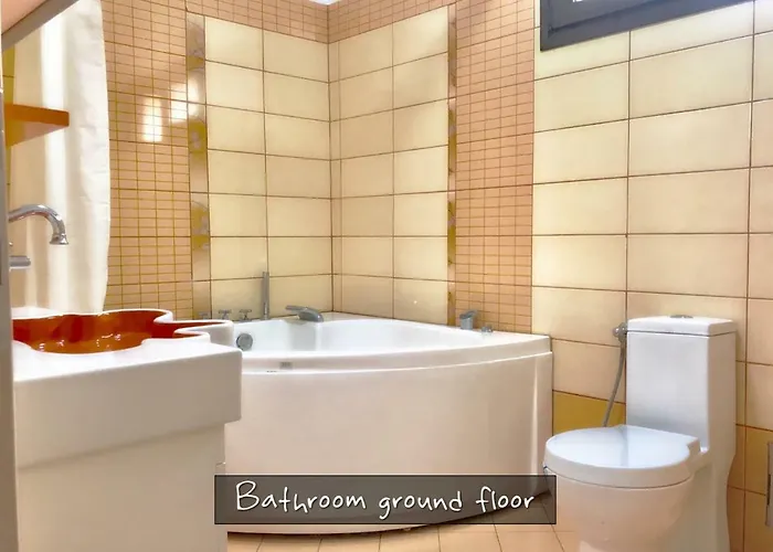 Traditional Private *