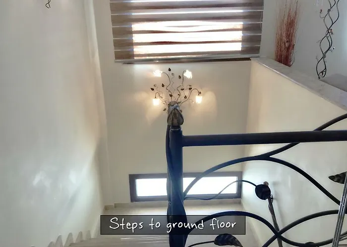 Traditional Private *