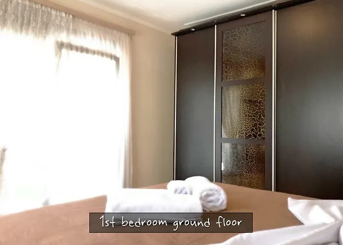 Traditional Private 別荘